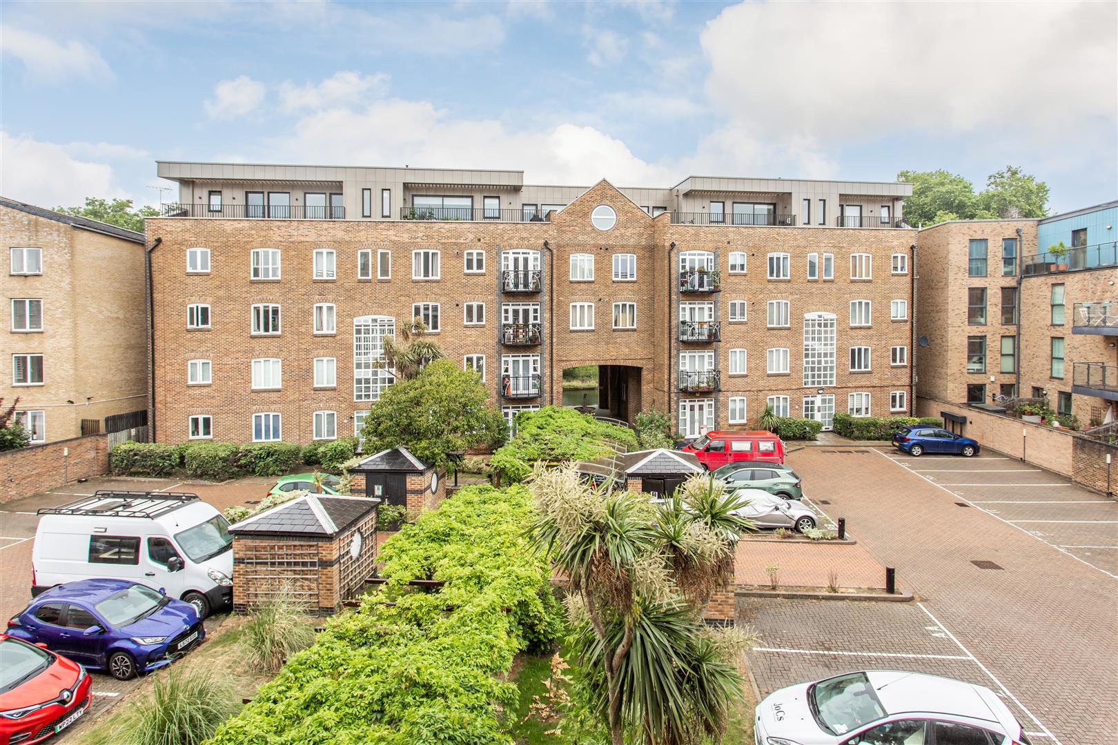 Empire Wharf, Victoria Park
